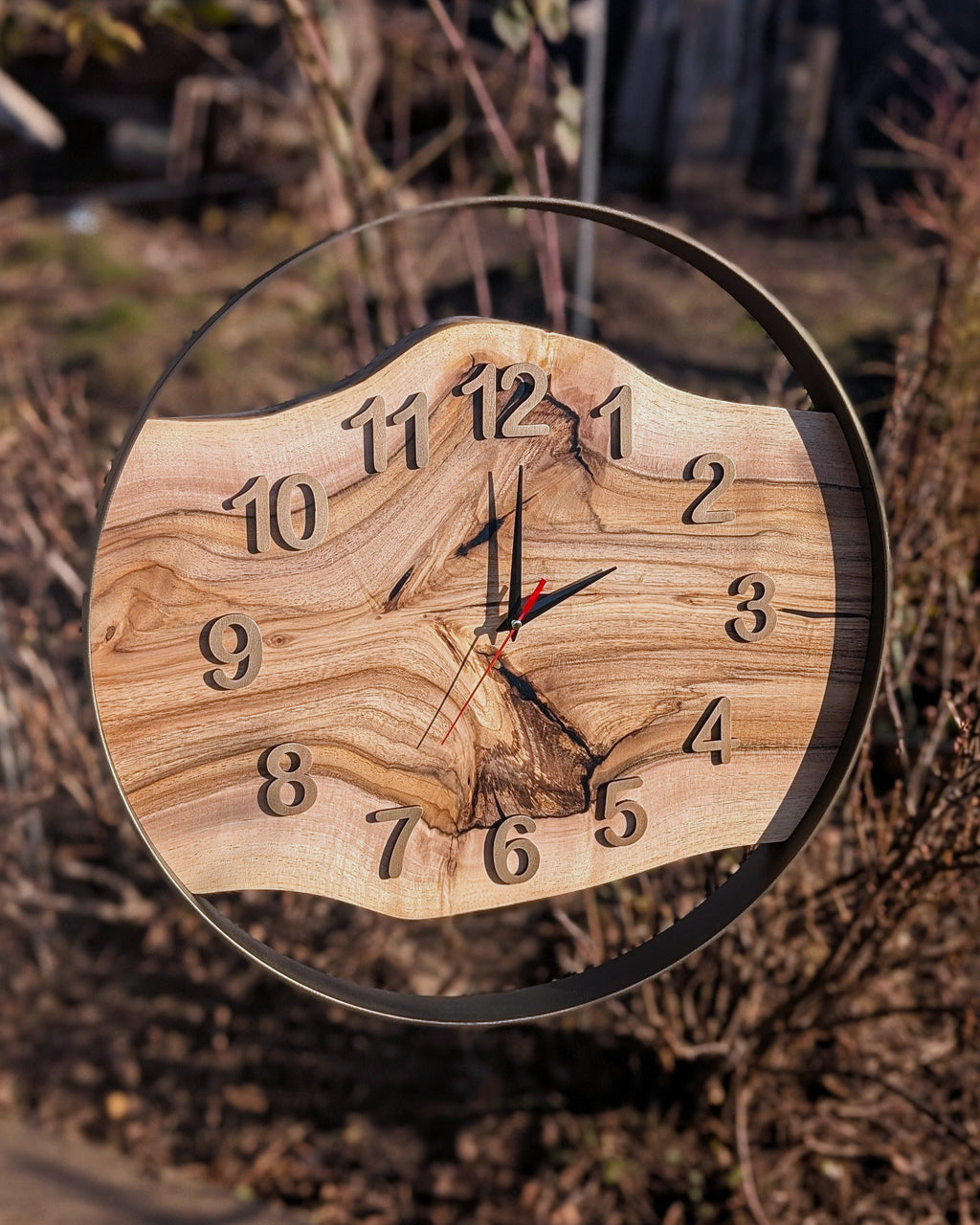 Handcrafted Live Edge European Walnut Wall Clock AETERNUM 20"