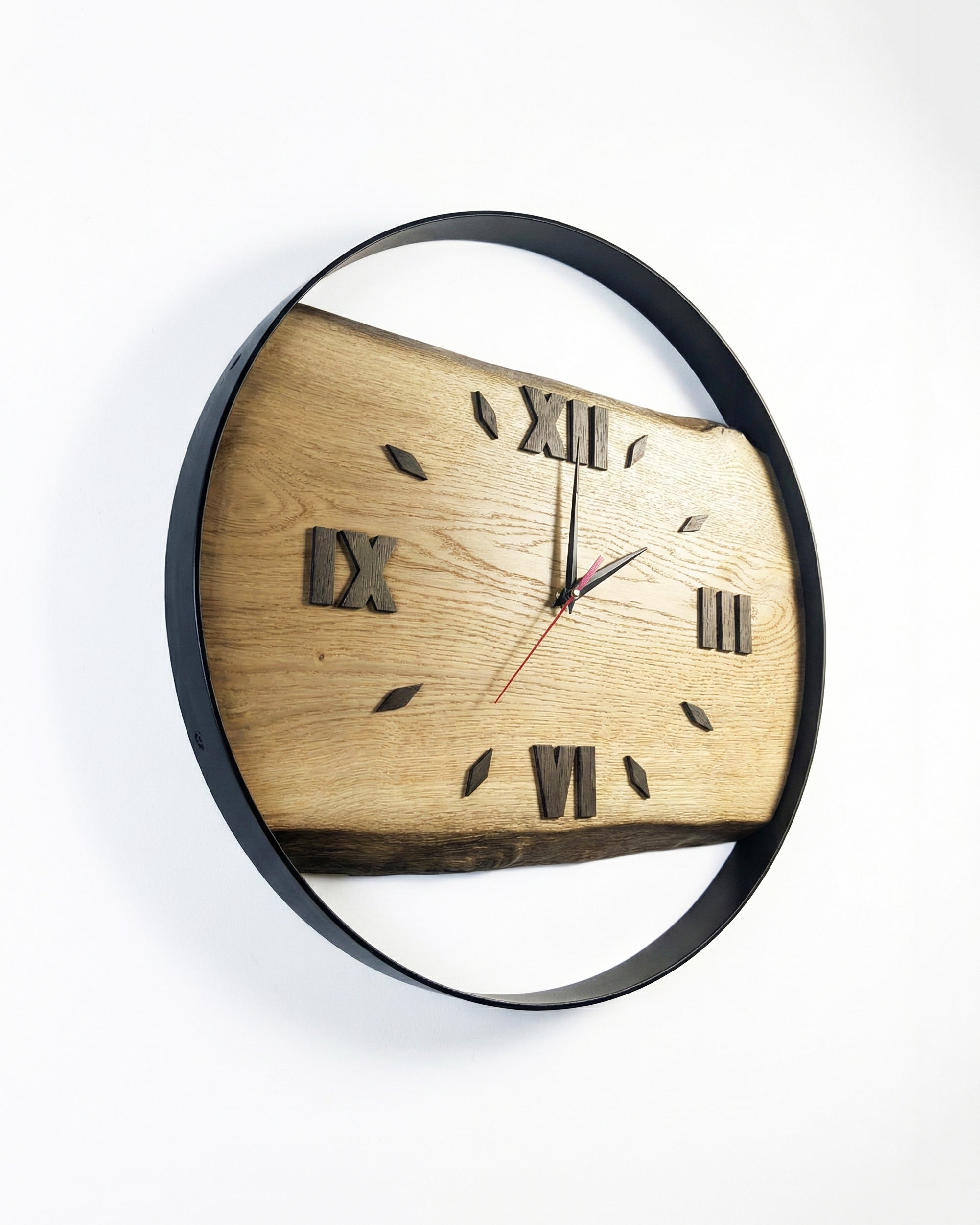 Handcrafted Live Edge European Oak Wall Clock RELICTUM BLACK 17 1/2"