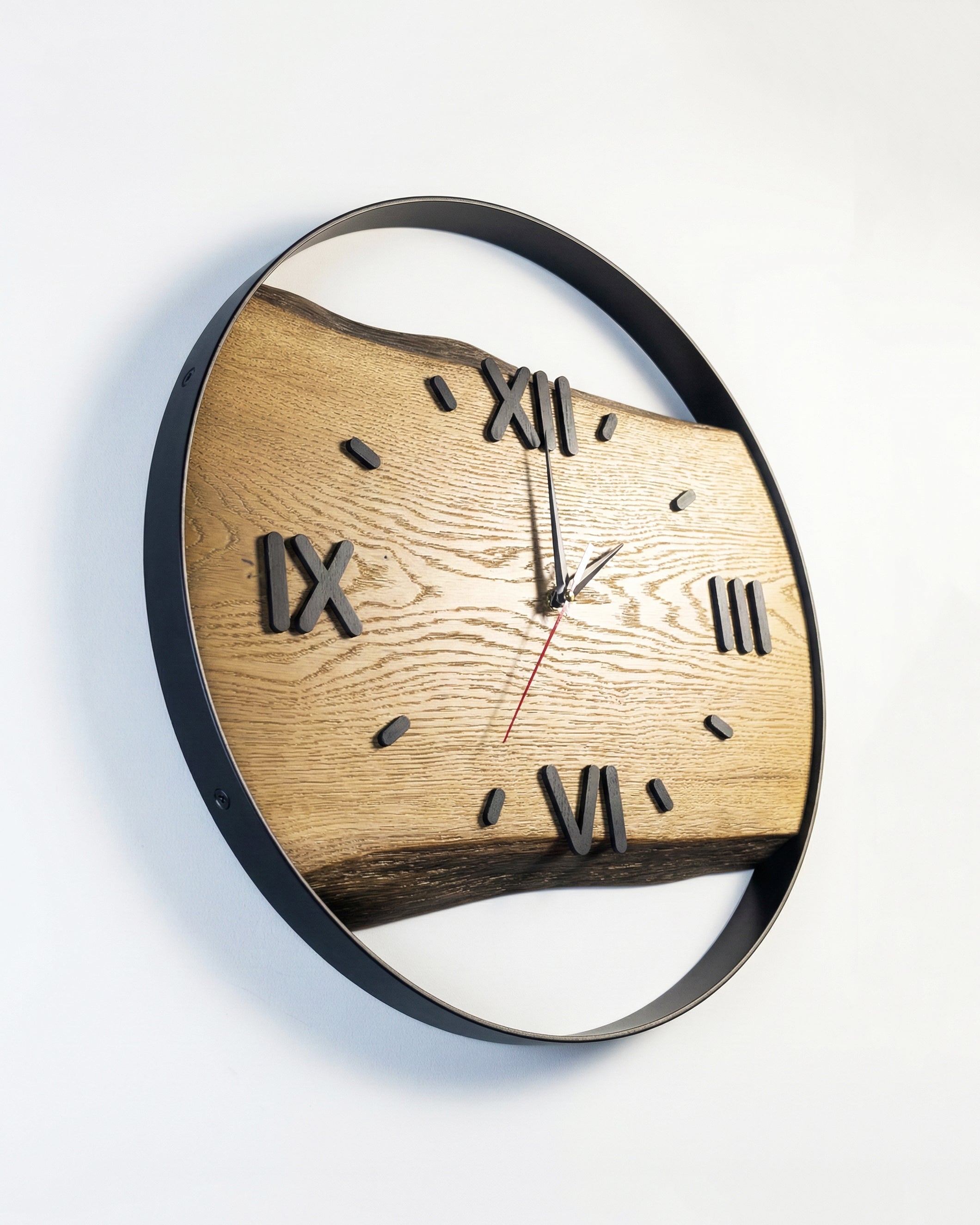 Handcrafted Live Edge European Oak Wall Clock RELICTUM SOFT 16"