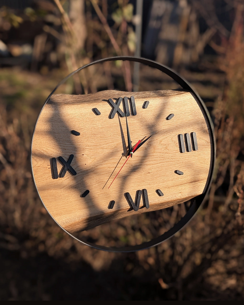 Handcrafted Live Edge European Oak Wall Clock RELICTUM SOFT 16"